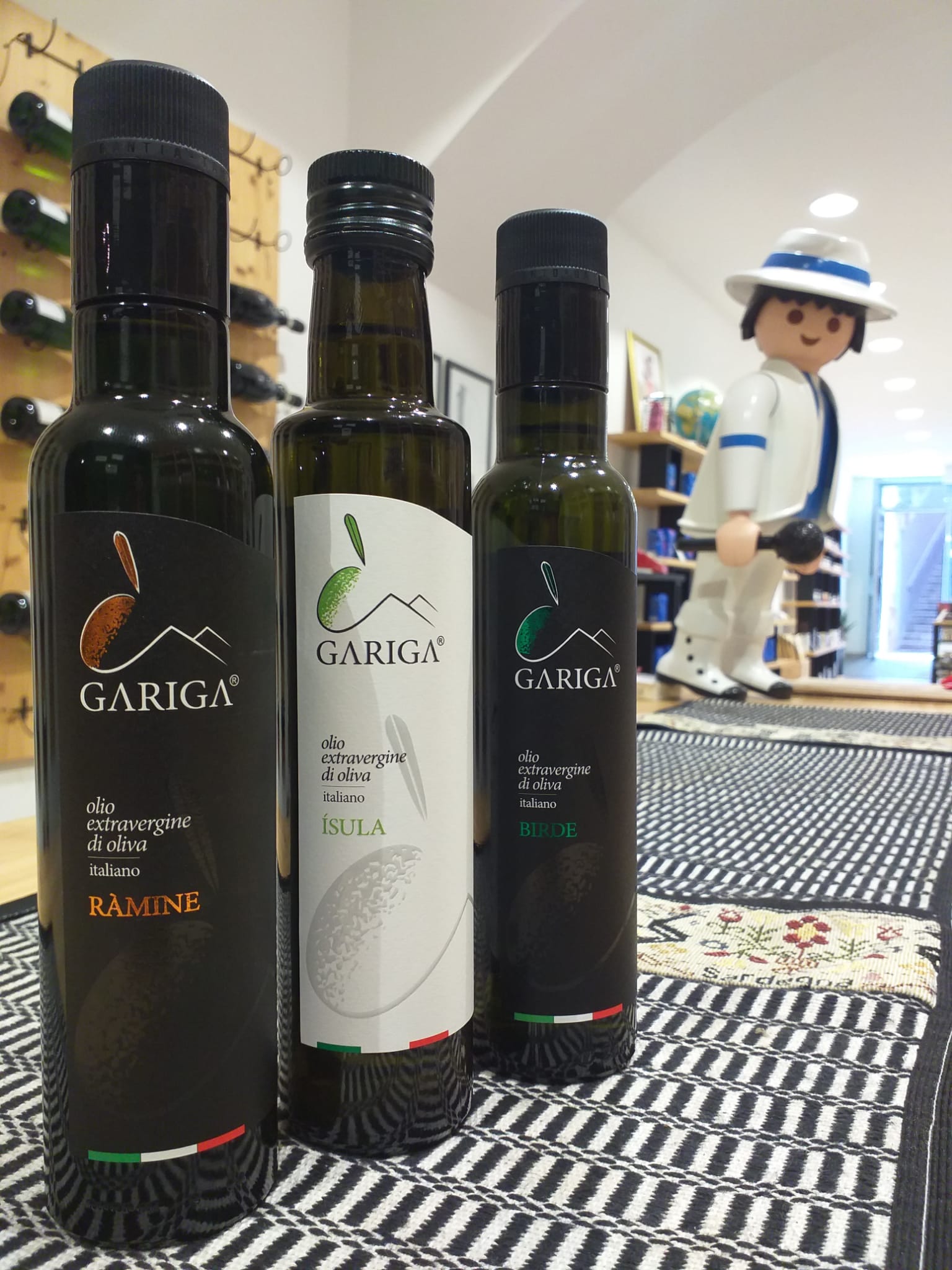 Olio extravergine di oliva sardo